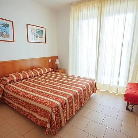 Santo Stefano Готель 3*